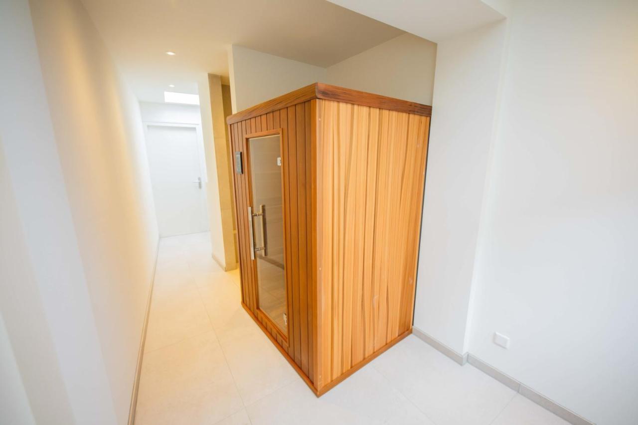 Apartment Historical 80m2 Retreat With Sauna Option - R51b *